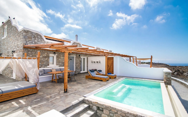 Villa Evi & Suites