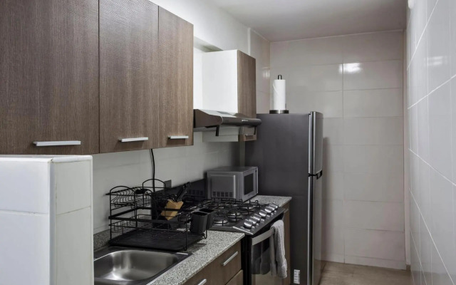 Incredible 2BR In La Cresta