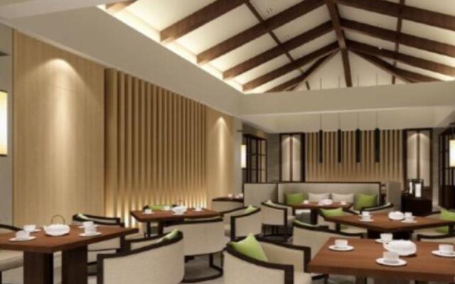 Hanzhong Atour Hotel