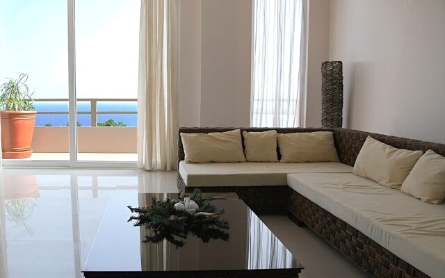 Tanawin Resort And Luxury Apartments