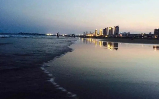 Qingdao Seaside Resort Apartment