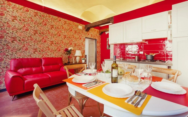Rainbow City Center Apartment by Wonderful Italy