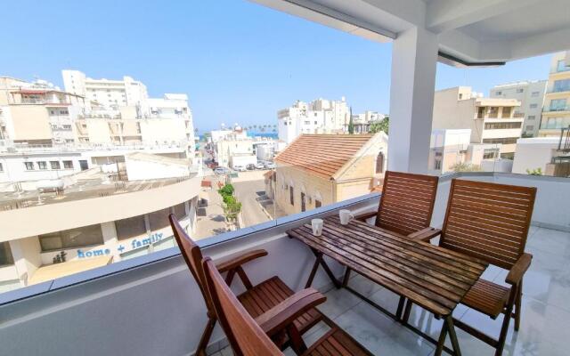 Sea Bay Apartment