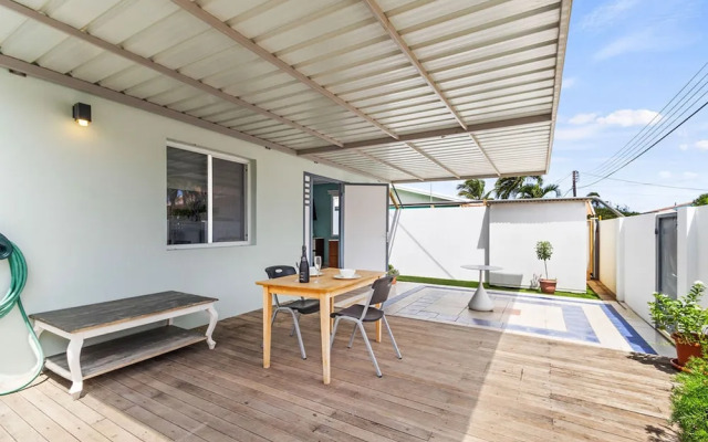 Brand NEW Central Modern Ground Studio With Pool