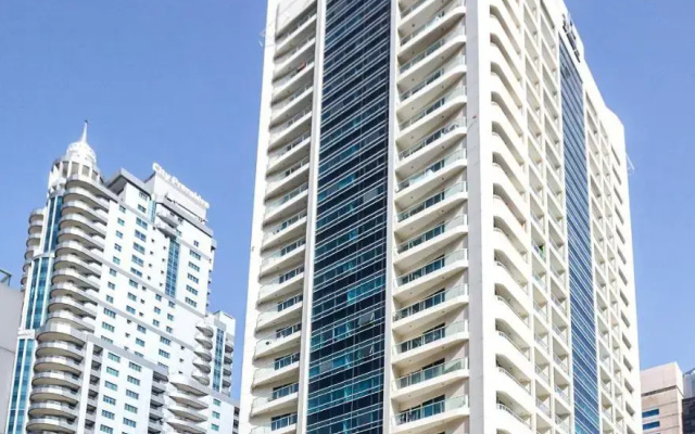 Beautiful Marina View Studio on 12 floor — ดูไบ