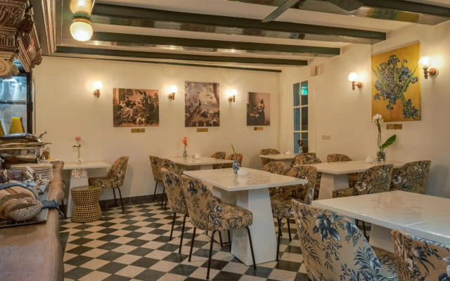 Hotel des Arts