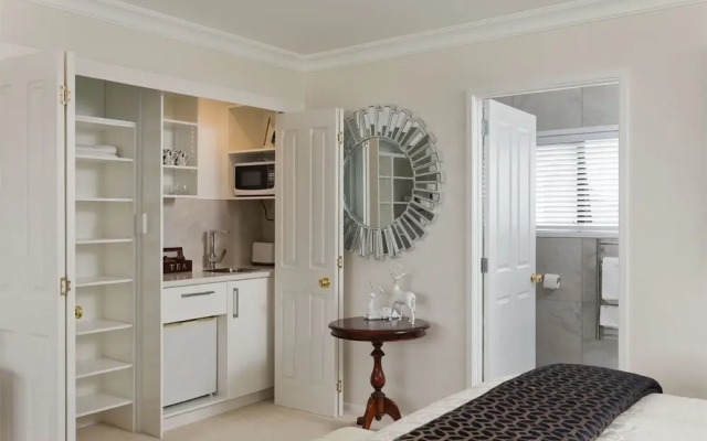 Regis Park B&B