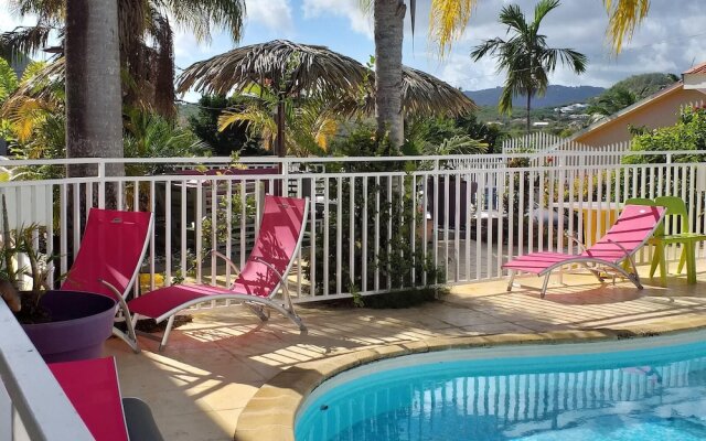 Apartment With one Bedroom in Sainte-anne, With Shared Pool, Enclosed Garden and Wifi - 3 km From the Beach
