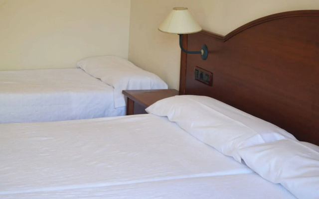 Hotel Reyes Ziríes