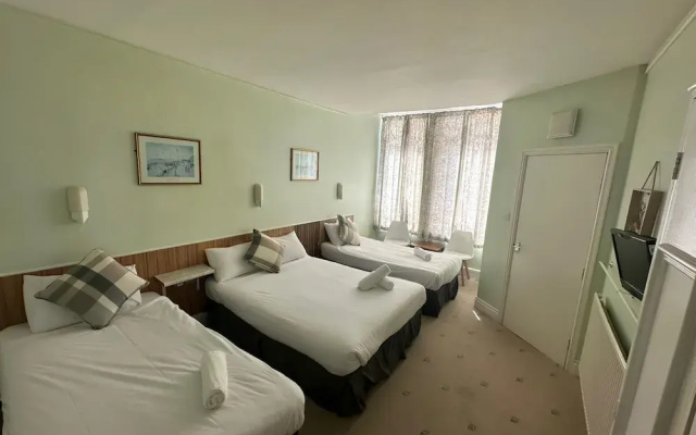 Green Gables Hotel