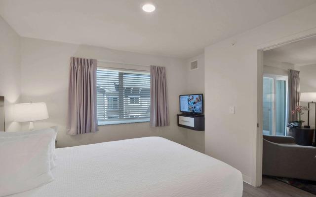 WaterWalk Extended Stay by Wyndham Charlotte - Arrowood