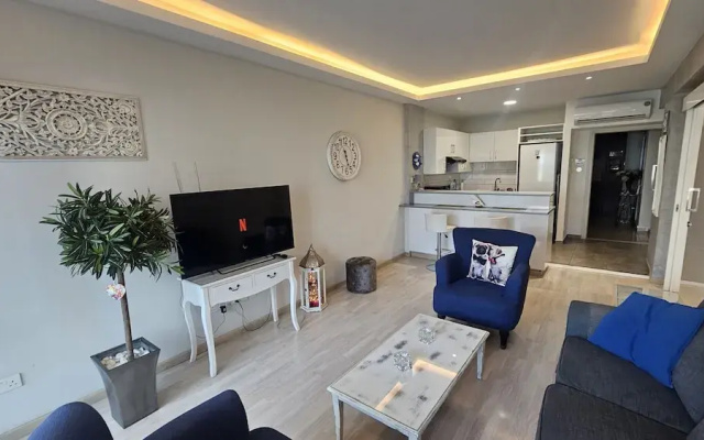 116 NIC 302b - Stay Armonia Central Suite