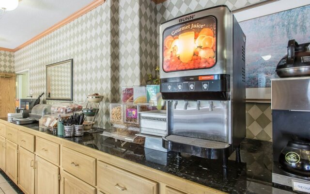Econo Lodge Tech Center