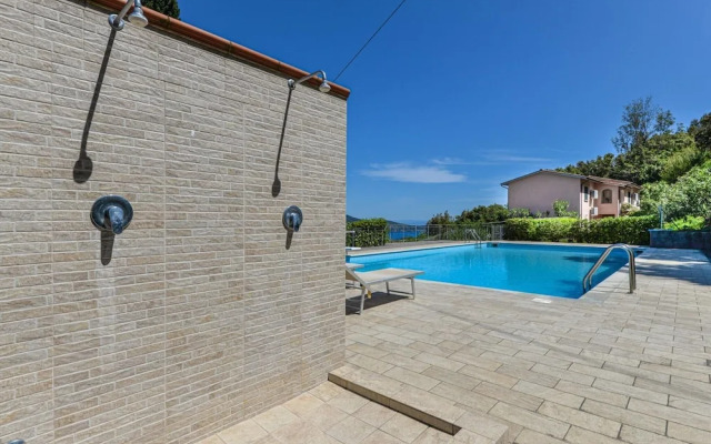 Apartment in Elba Near Straccoligno Beach