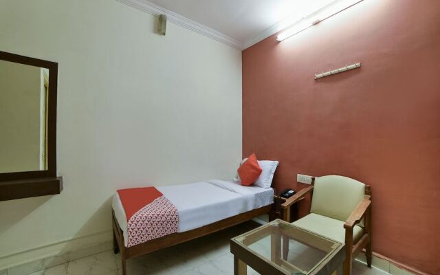 OYO 16533 Hotel Sudarshan