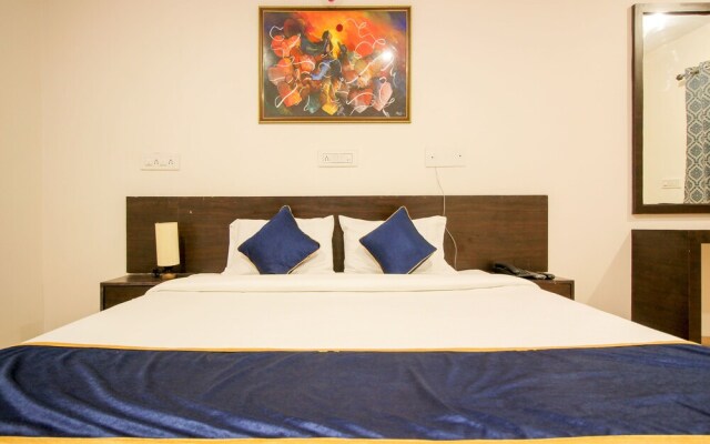 OYO 7888 Hotel Move Inn