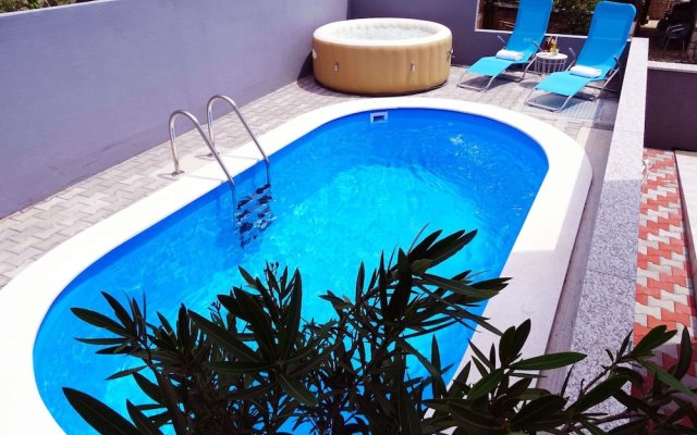 Pretty Villa in Dramalj With Swimming Pool
