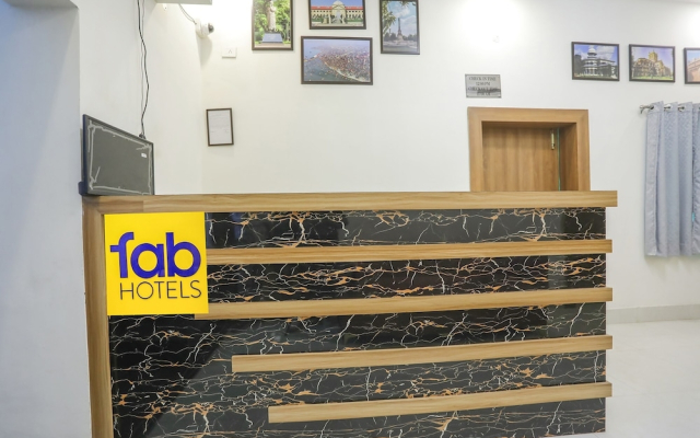 Fabhotel Downtown Residency