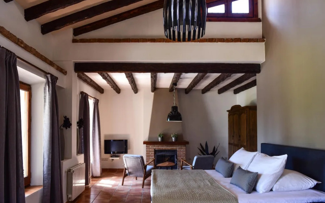 1144 Villa la Perla