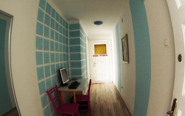 CroParadise Central Suites