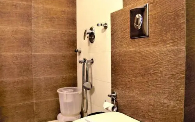 Cozy Inn by FabHotels