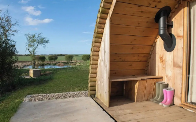 Glamping Pod 5 Shelter