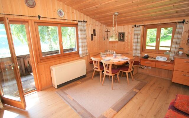Tranquil Chalet in Niedernsill Salzburg With Garden