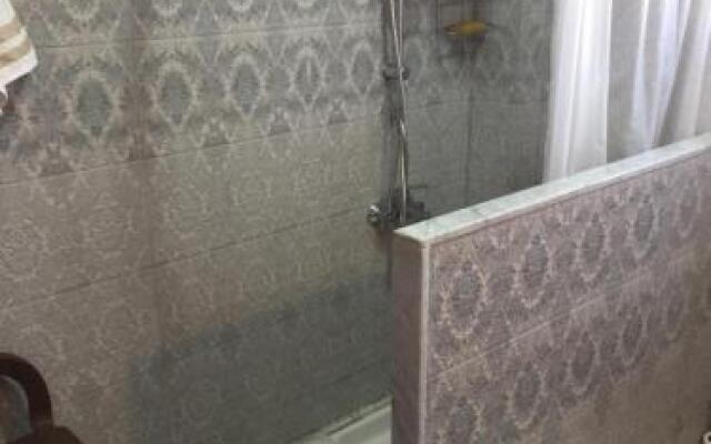 112 AUC Residence