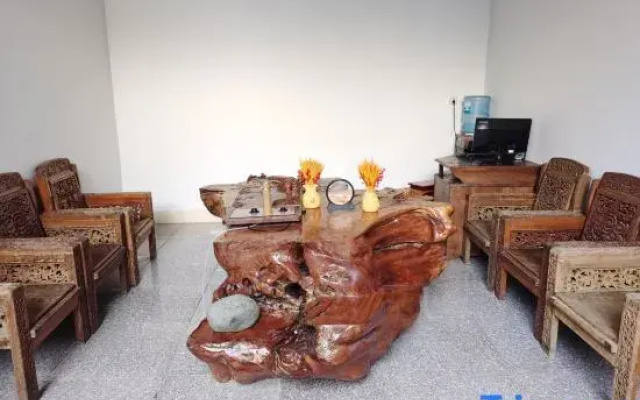 Yueji Hostel (Tengchong Fortune Center)