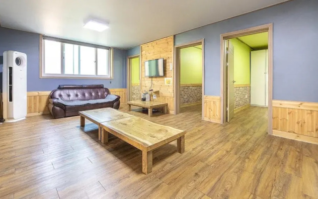 Pocheon Bomulsum Pension