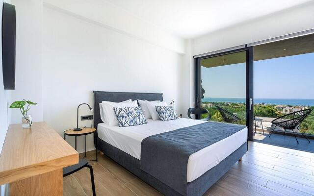 Sea View 4 Bedroom Villa With a Heated Pool