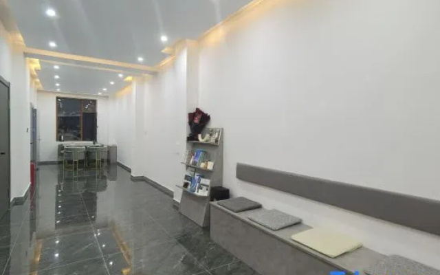 Jinfeng Hotel (Changbaishan Erdao Baihe Town)