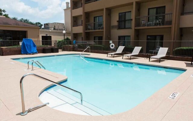 Courtyard Montgomery