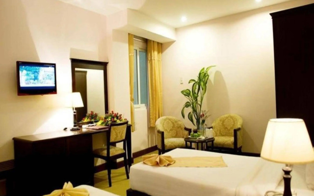 Dong Kinh Hotel