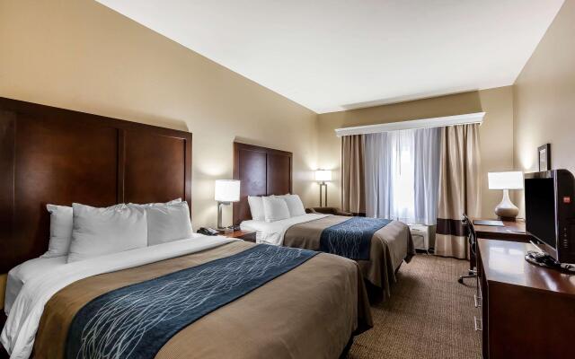 Comfort Inn & Suites Near University of Wyoming