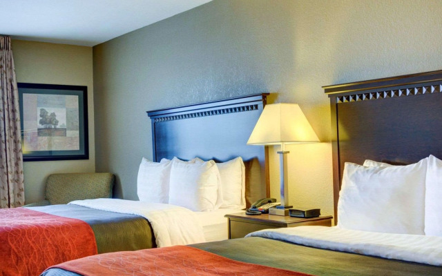 Comfort Inn & Suites Russellville I-40