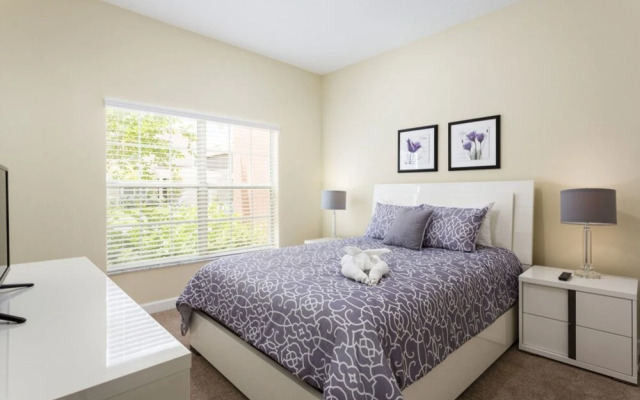 Bismarck Palm Townhome 8971