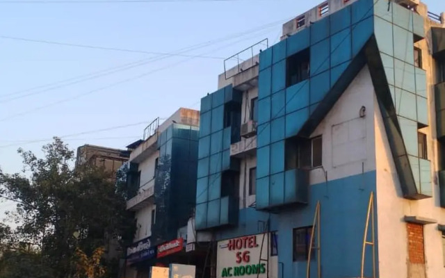 Hotel S G,Vadodara