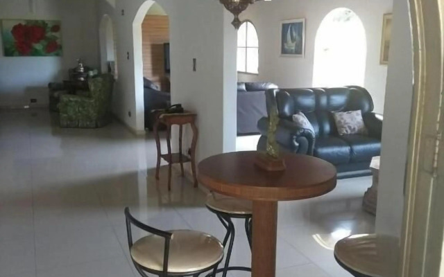 Jacarezinho Palace Hotel