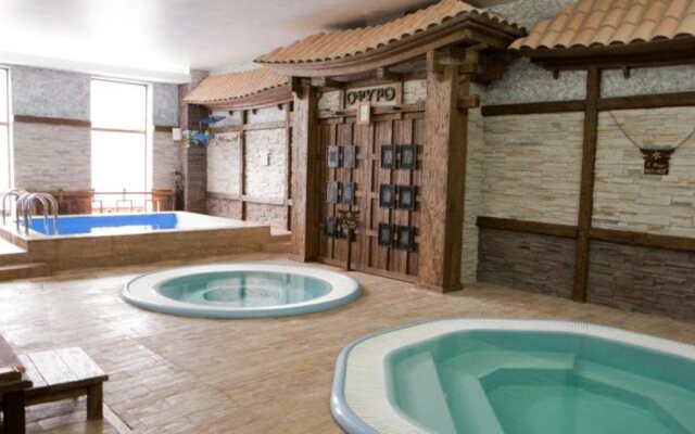 Ark Palace Hotel