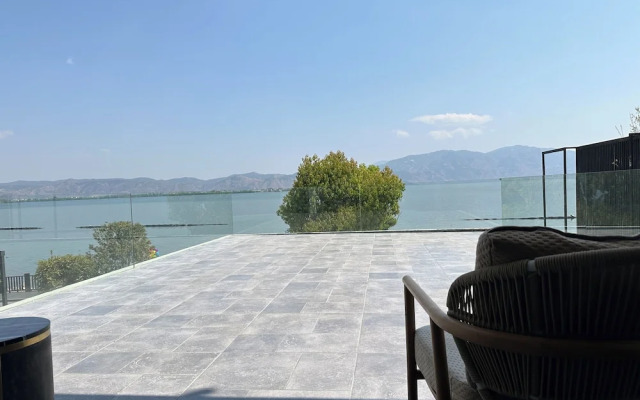 Dali Qingmai Seaview Resort