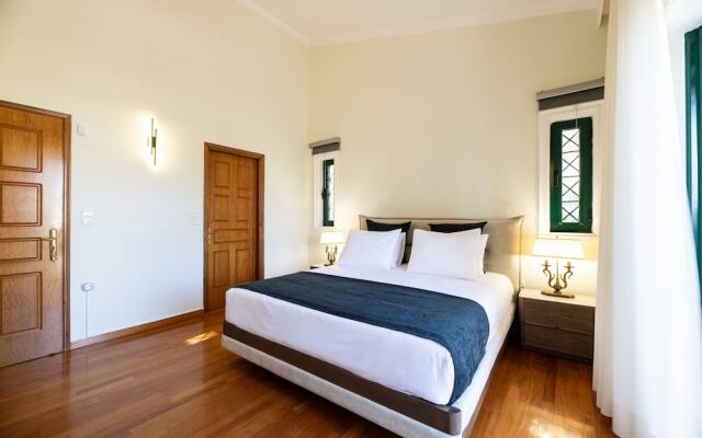 Vouliagmeni Athenian Riviera Villa