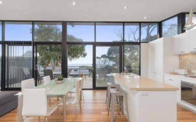 Ocean View Treetops Retreat