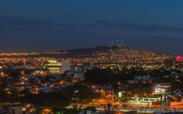 Holiday Inn Select - Guadalajara by IHG