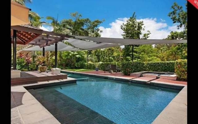Tropical One Bedroom Apartment at The Mediterranean