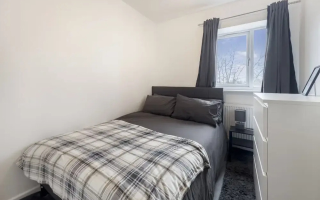 Sleeps 8 With Garden and Pet Friendly