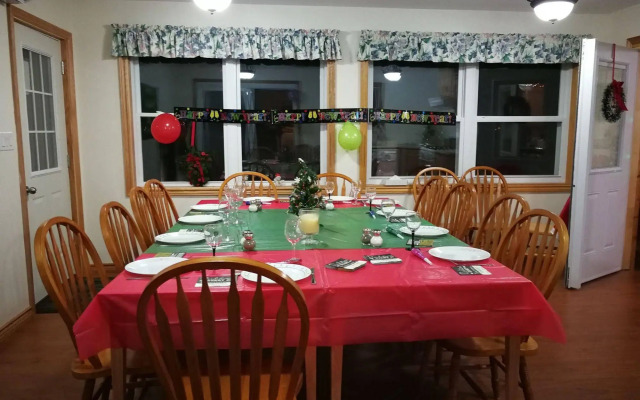 Dewar's Inn on the River