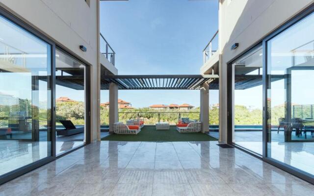 10-11 Ocean’s Edge, Zimbali – 8 Bedroom