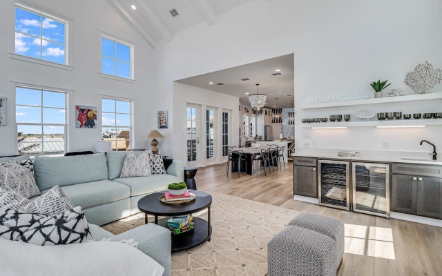 Dock Holiday 212 COA