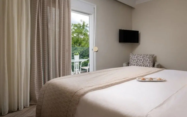 Olenia Luxury Apartments